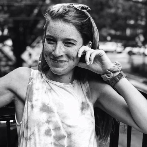 Meet your Posher, Helen - Picture 1 of 1